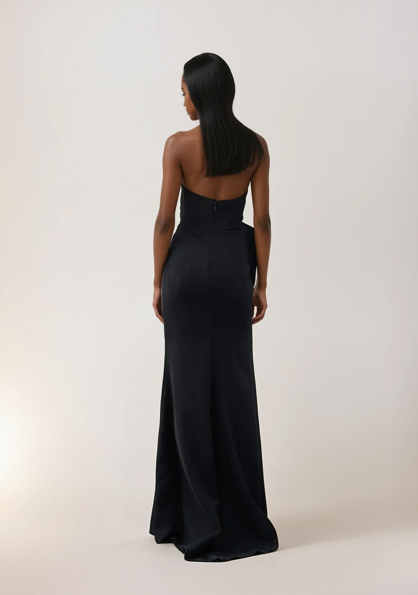 STRAPLESS BLACK DRESS