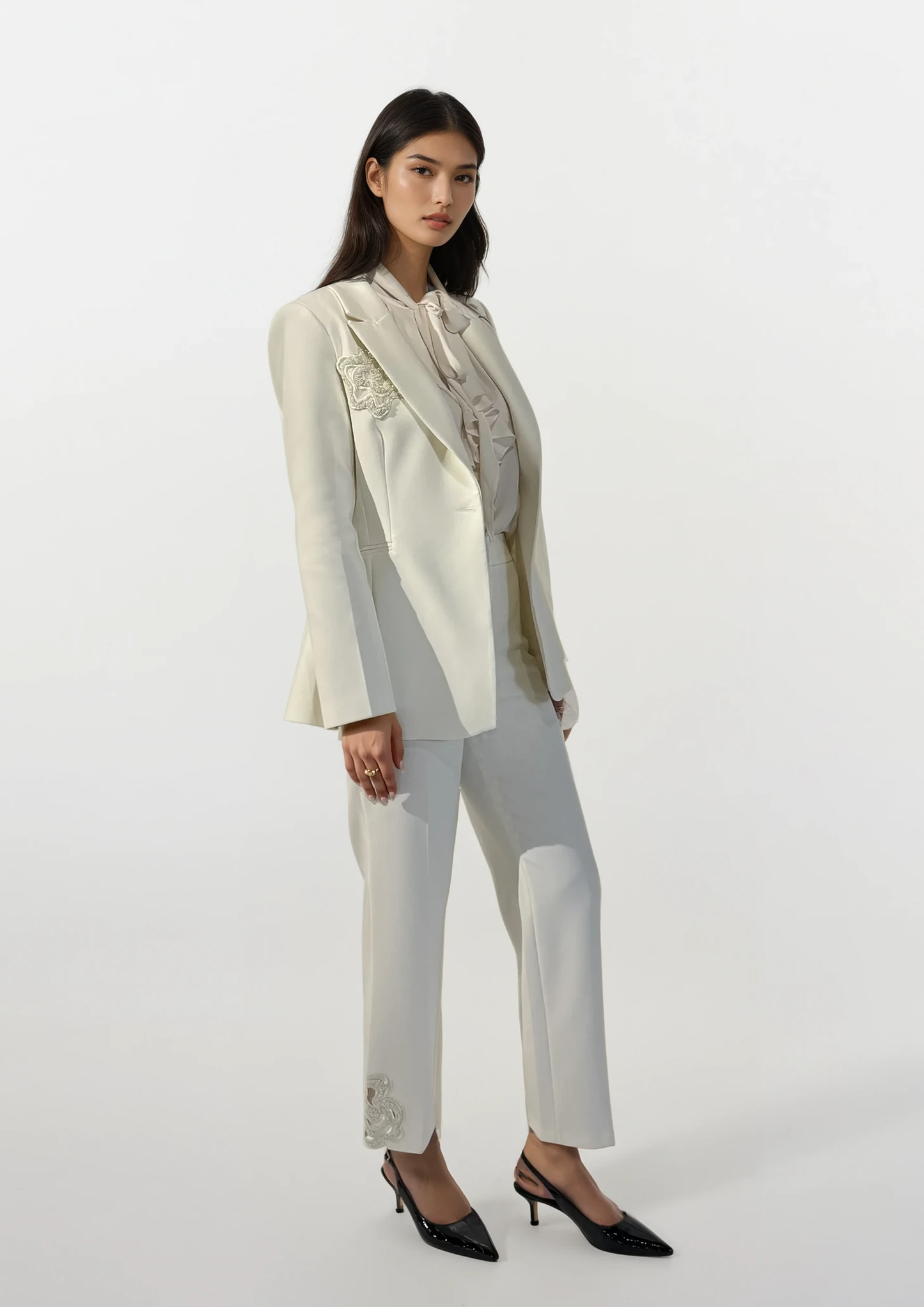 OFFWHITE CAMELLIA SUIT