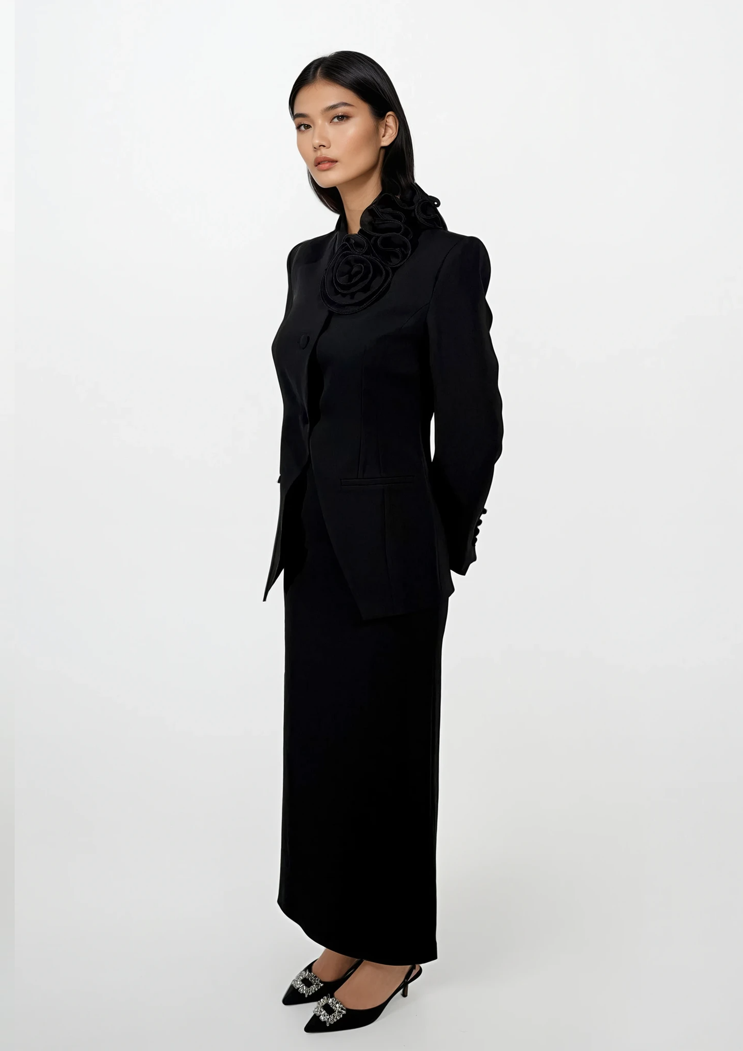 BLACK FLORAL SUIT